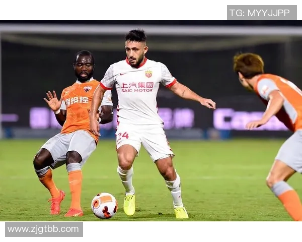 上海足球队联赛表现分析团队配合默契与战术执行力的深度剖析