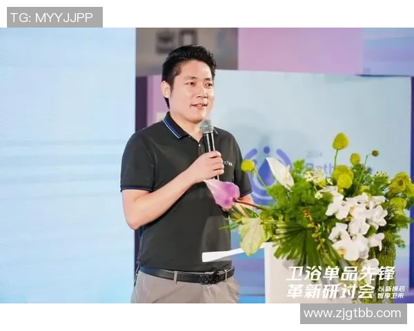 南京篮球队整体压制革新之路：从战术调整到团队协作的全方位提升