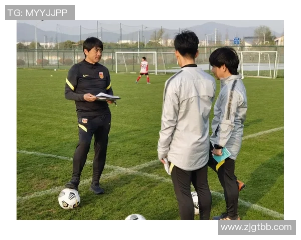 张丽专访：探索足球成功背后的秘密与经验分享